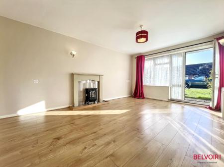 2 bedroom Semi-detached bungalow for sale in Selkirk Gardens, Cheltenham, GL52