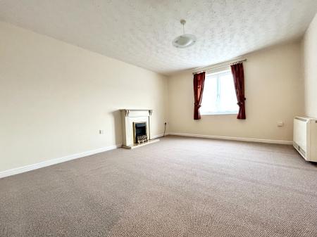 1 bedroom Apartment to let in Cassin Drive, Cheltenham, GL51