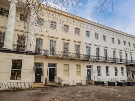 1 bedroom Apartment for sale in St Georges Road, Cheltenham, GL50