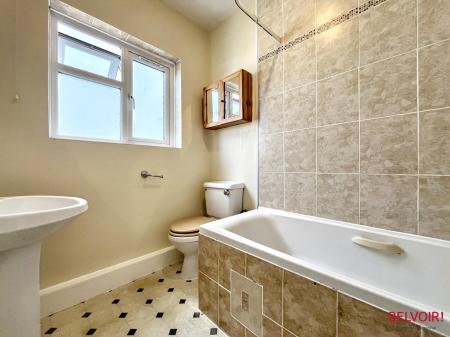 1 bedroom Apartment for sale in St Georges Road, Cheltenham, GL50