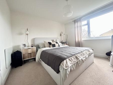 2 bedroom Apartment to let in Finchcroft Court, Cheltenham, GL52