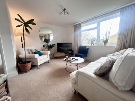 2 bedroom Apartment to let in Finchcroft Court, Cheltenham, GL52