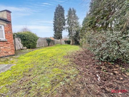 3 bedroom Semi-detached house for sale in Deep Street , Prestbury, Cheltenham, GL52