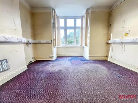 3 bedroom Semi-detached house for sale in Deep Street , Prestbury, Cheltenham, GL52