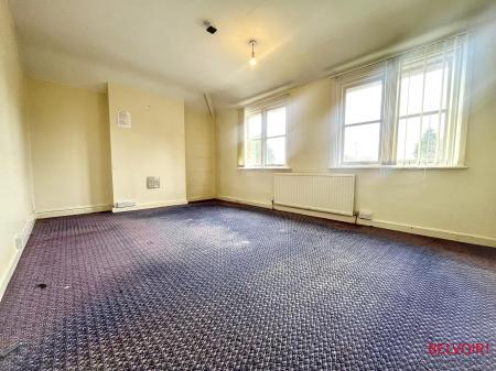 3 bedroom Semi-detached house for sale in Deep Street , Prestbury, Cheltenham, GL52