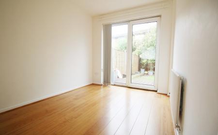 4 bedroom Semi-detached house to let in Muscroft Road, Prestbury, Cheltenham, GL52