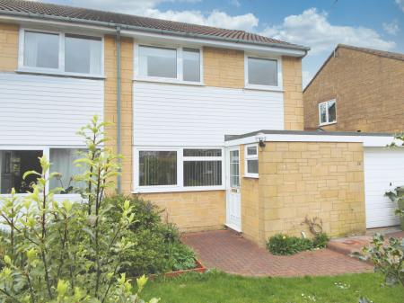 4 bedroom Semi-detached house to let in Muscroft Road, Prestbury, Cheltenham, GL52