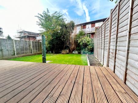 4 bedroom Semi-detached house to let in Muscroft Road, Prestbury, Cheltenham, GL52