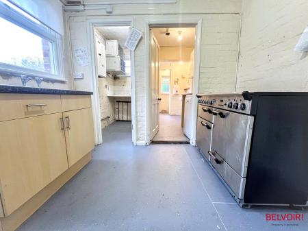 3 bedroom Semi-detached house for sale in Deep Street , Prestbury, Cheltenham, GL52