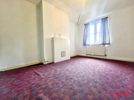 3 bedroom Semi-detached house for sale in Deep Street , Prestbury, Cheltenham, GL52