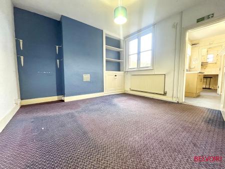 3 bedroom Semi-detached house for sale in Deep Street , Prestbury, Cheltenham, GL52