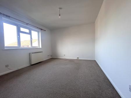 1 bedroom Flat to let in St Peters Close, Cheltenham, GL51
