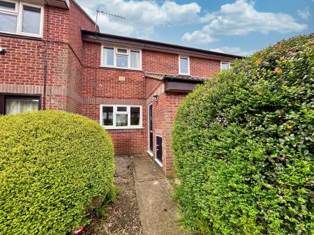 1 bedroom Ground floor maisonette to let in River Leys, Cheltenham, GL51