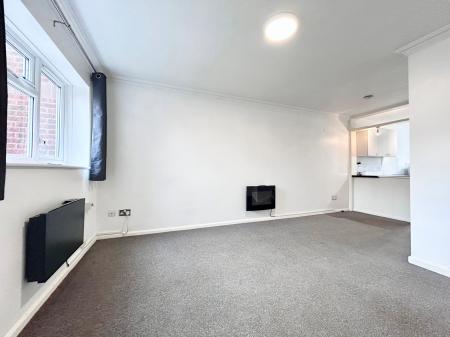 1 bedroom Ground floor maisonette to let in River Leys, Cheltenham, GL51