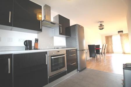 2 bedroom Flat to let in Gemini Close, Cheltenham, GL51