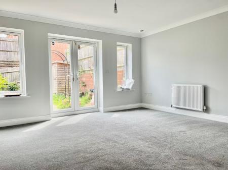 4 bedroom Terraced House to let in Pillowell Close, Cheltenham, GL52