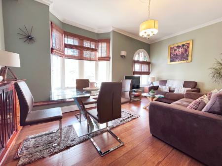 2 bedroom Apartment to let in Ambrose Street, Cheltenham, GL50