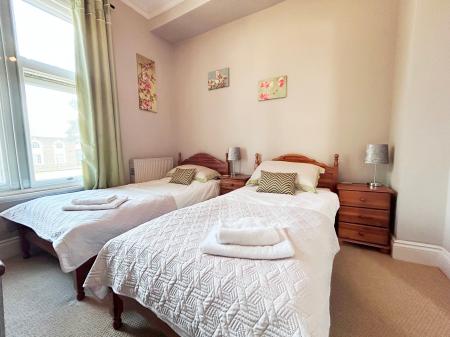 2 bedroom Apartment to let in Ambrose Street, Cheltenham, GL50