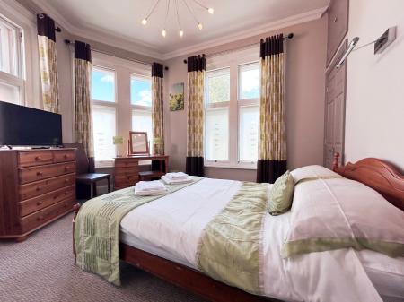 2 bedroom Apartment to let in Ambrose Street, Cheltenham, GL50