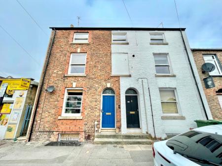 2 bedroom Duplex to let in St James Street, Cheltenham, GL52