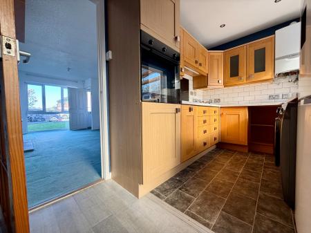 2 bedroom End of terrace house to let in Windyridge Gardens, Wymans Brook, Cheltenham, GL50