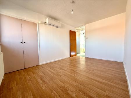 2 bedroom End of terrace house to let in Windyridge Gardens, Wymans Brook, Cheltenham, GL50