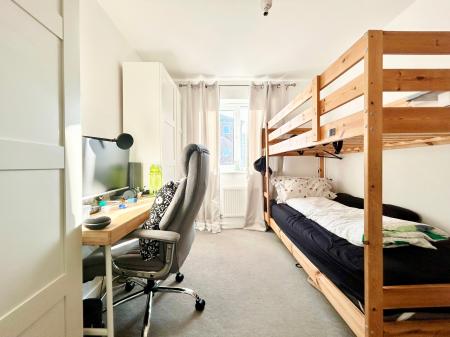 3 bedroom Semi-detached house to let in Gloucester Road, Cheltenham, GL51