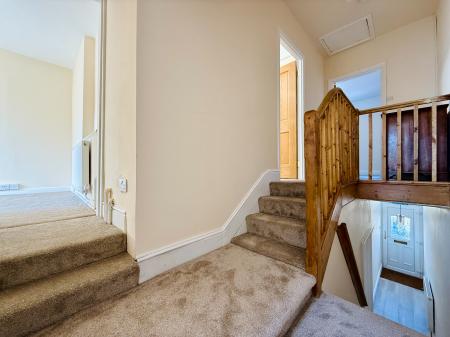 3 bedroom Terraced House to let in Granley Road, Cheltenham, GL51