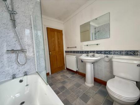 3 bedroom Terraced House to let in Granley Road, Cheltenham, GL51