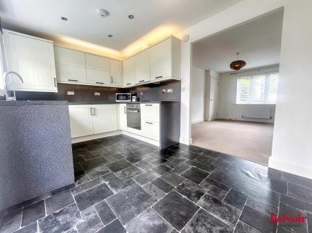 2 bedroom End of terrace house for sale in Verda Place, Cheltenham, GL51