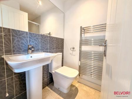 2 bedroom End of terrace house for sale in Verda Place, Cheltenham, GL51