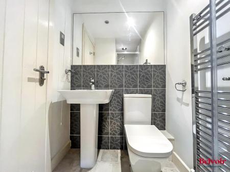 2 bedroom End of terrace house for sale in Verda Place, Cheltenham, GL51