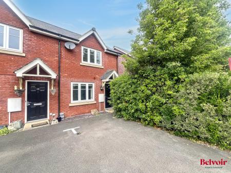 2 bedroom End of terrace house for sale in Verda Place, Cheltenham, GL51