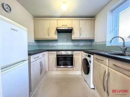 1 bedroom Apartment to let in Lloyd Close, Cheltenham, GL51