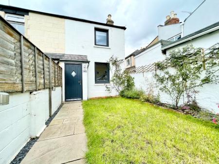 2 bedroom Semi-detached house to let in St Pauls Road, St Pauls, Cheltenham, GL50
