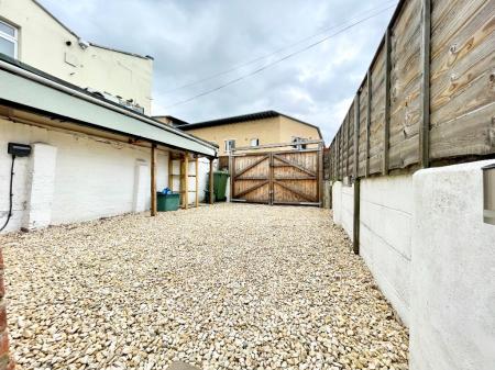 2 bedroom Semi-detached house to let in St Pauls Road, St Pauls, Cheltenham, GL50