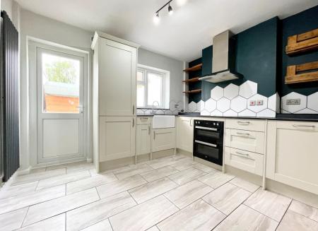 2 bedroom Semi-detached house to let in St Pauls Road, St Pauls, Cheltenham, GL50