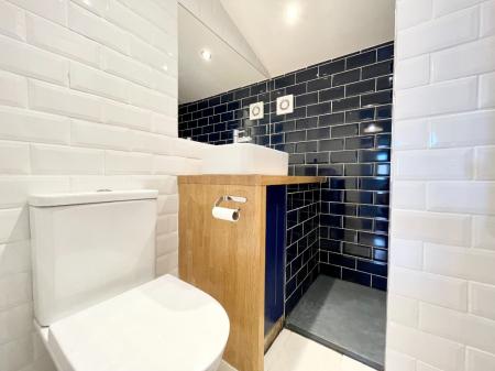 2 bedroom Semi-detached house to let in St Pauls Road, St Pauls, Cheltenham, GL50