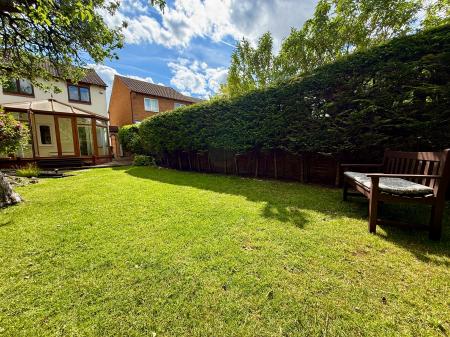 3 bedroom Detached house to let in Everest Road, Leckhampton, Cheltenham, GL53