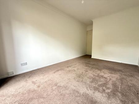 2 bedroom Apartment to let in Glencairne Park Road, Cheltenham, GL50