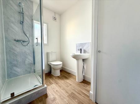 0 bedroom Flat to let in Montpellier Grove, Cheltenham, GL50