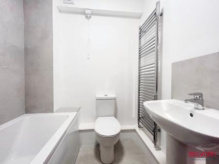 1 bedroom Apartment to let in Cedar Court Road, Cheltenham, GL53