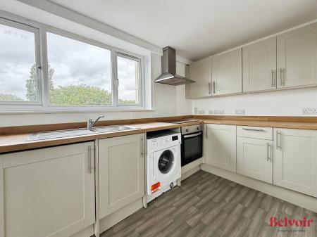 2 bedroom Flat to let in Princess Elizabeth Way, Cheltenham, GL51