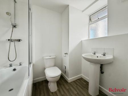 2 bedroom Flat to let in Princess Elizabeth Way, Cheltenham, GL51