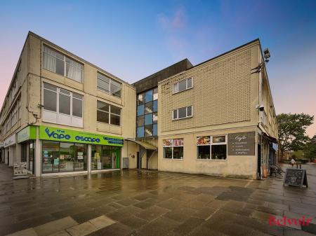 2 bedroom Flat to let in Princess Elizabeth Way, Cheltenham, GL51