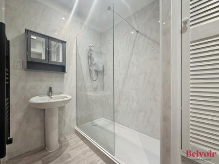 1 bedroom Flat to let in Bath Road, Cheltenham, GL53