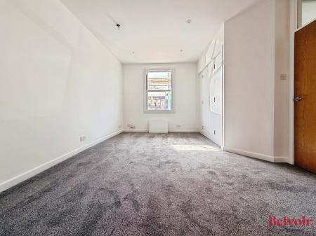 1 bedroom Flat to let in Bath Road, Cheltenham, GL53