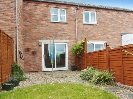 2 bedroom Terraced House to let in The Greenings, Cheltenham, GL51