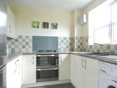 2 bedroom Terraced House to let in The Greenings, Cheltenham, GL51