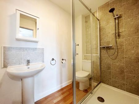 2 bedroom Apartment for sale in Whittle Way, Gloucester, GL3